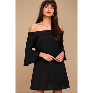 Lulus Women’s Day Out Black Off-the-Shoulder Shift Dress Size Small​